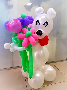 Собачка с цветами