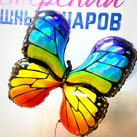 Яркий сет с бабочкой