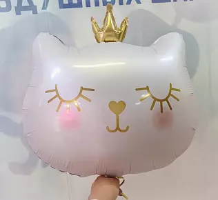 Котенок в короне белый, голова
